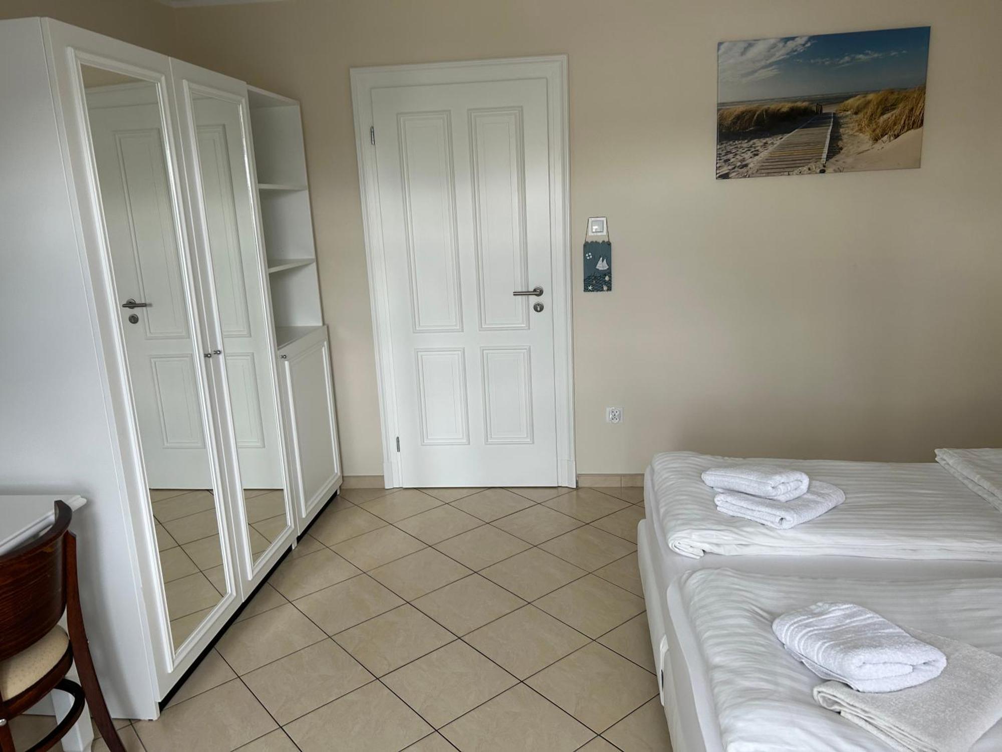 Chelstowka Villa Leba Bagian luar foto